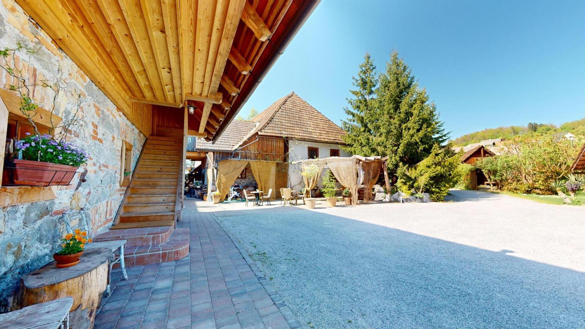 Resort Hisa Ida - Apartments With Hot Tub And Sauna Ivancna Gorica Δωμάτιο φωτογραφία